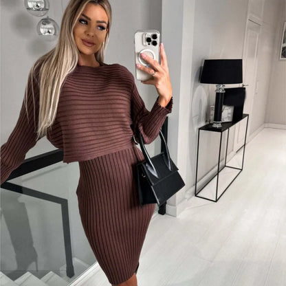 Conjunto de jersey y vestido de punto Otoño/Invierno 2025